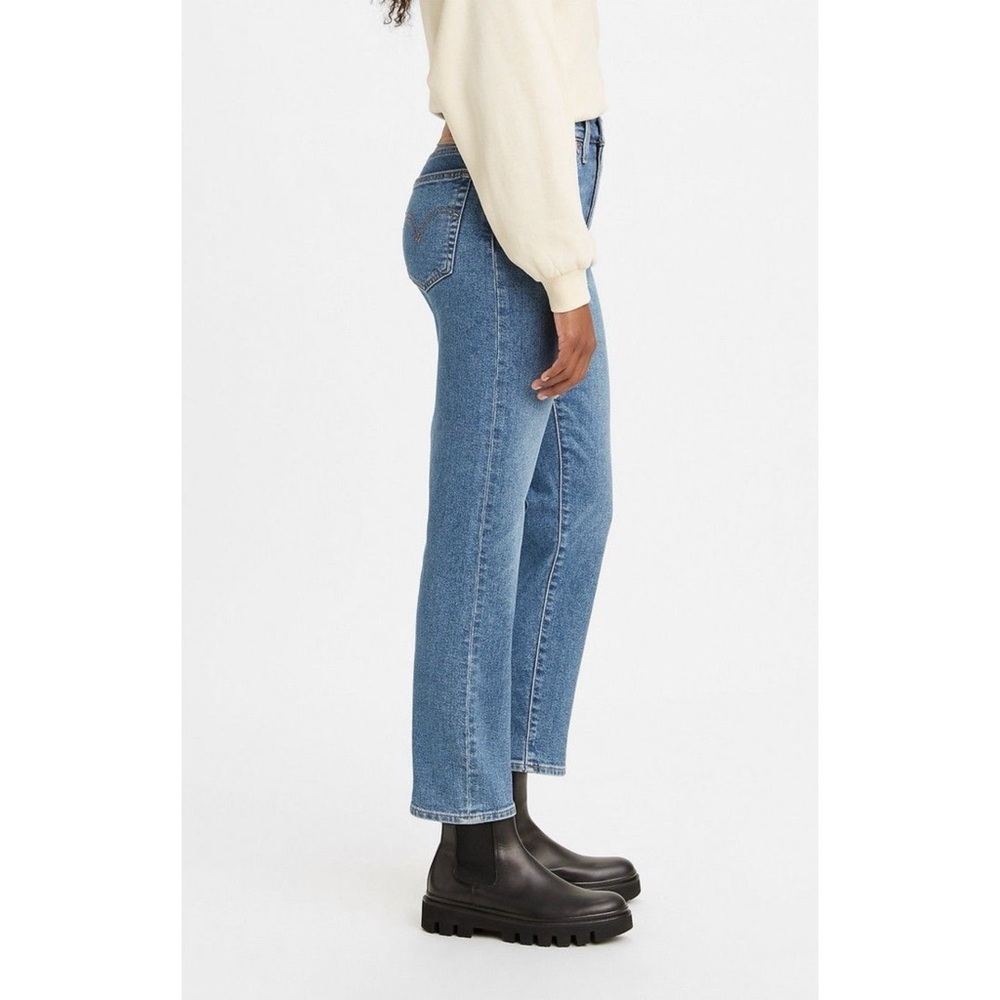 LEVI’S Wedgie Straight Fit Jeans in Summer Love In The Mist - Picture 2 of 14